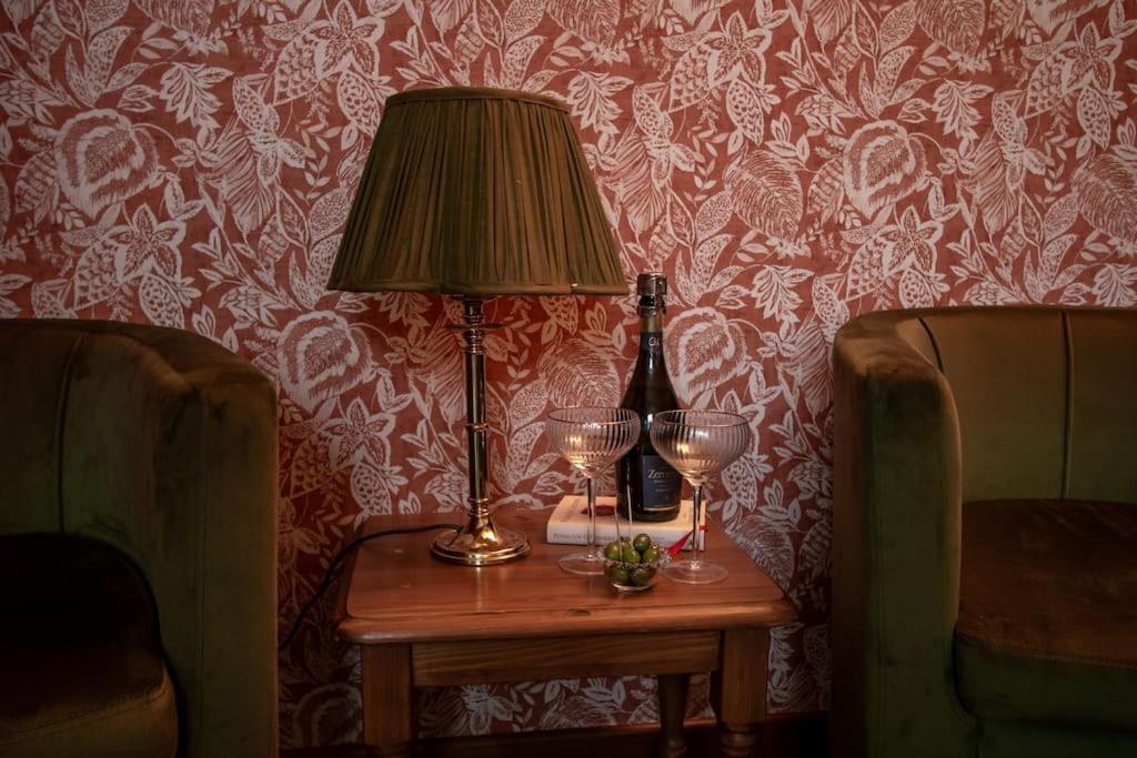 Bittadon The Wheelhouse At Hewish Millヴィラ エクステリア 写真