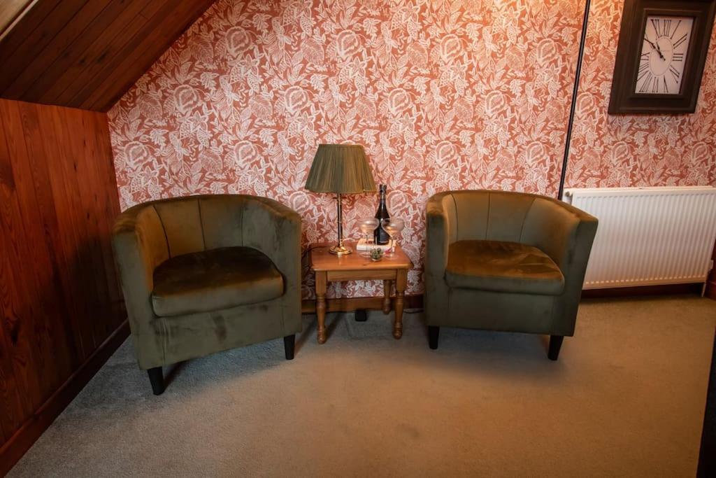Bittadon The Wheelhouse At Hewish Millヴィラ エクステリア 写真